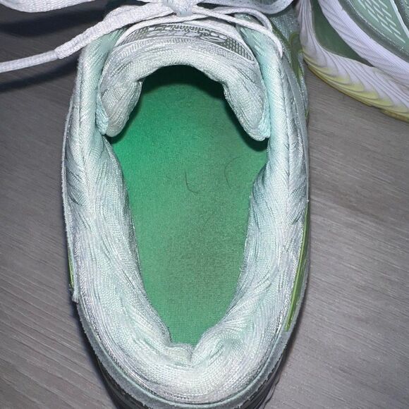 Asics Gel Nimbus 22 Mint Tint Safety Yellow 1012A663 Women's 9 - Picture 9 of 11